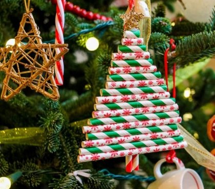 Diy-Paper-Straw-Christmas-Tree-Ornaments