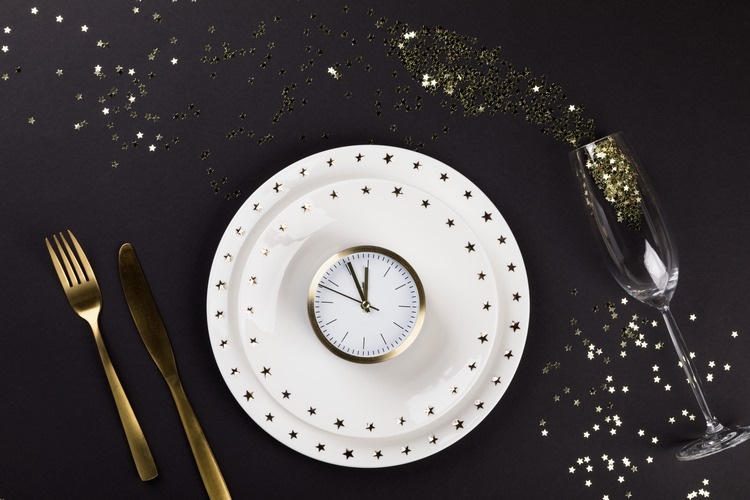 New Years Eve tablescape ideas to celebrate the occasion in style
