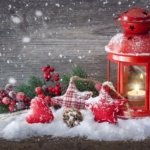 christmas-ornaments-lantern-and-fake-snow-DIY-festive-compositions