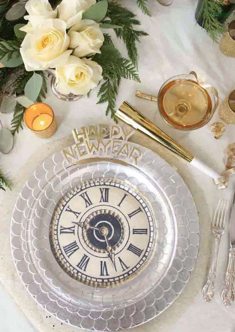 festive-place-setting-clock-theme-new-years-eve-ideas