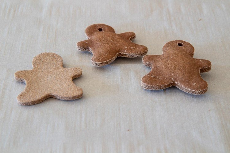 gingerbread men DIY salt dough christmas ornaments