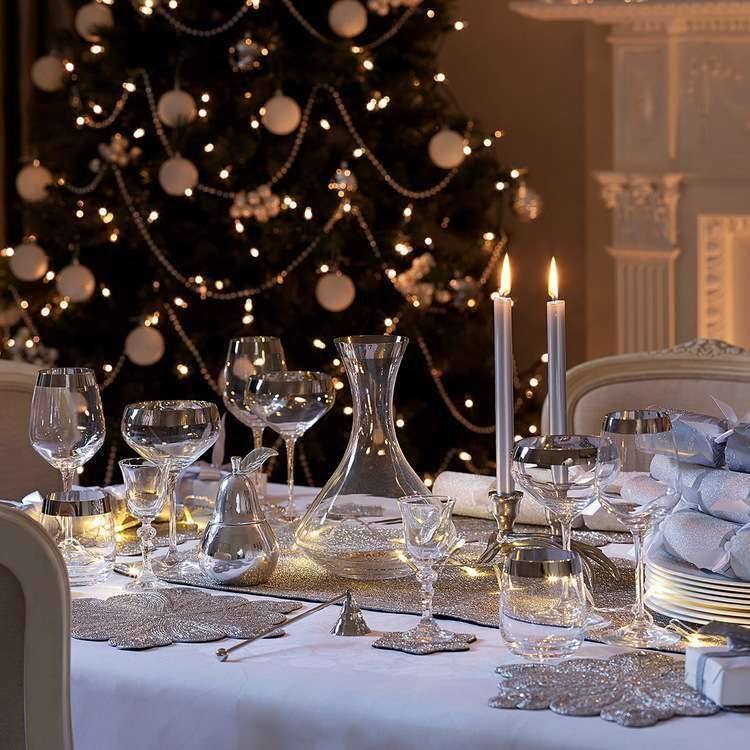 gorgeous new years eve tablescape ideas white and silver