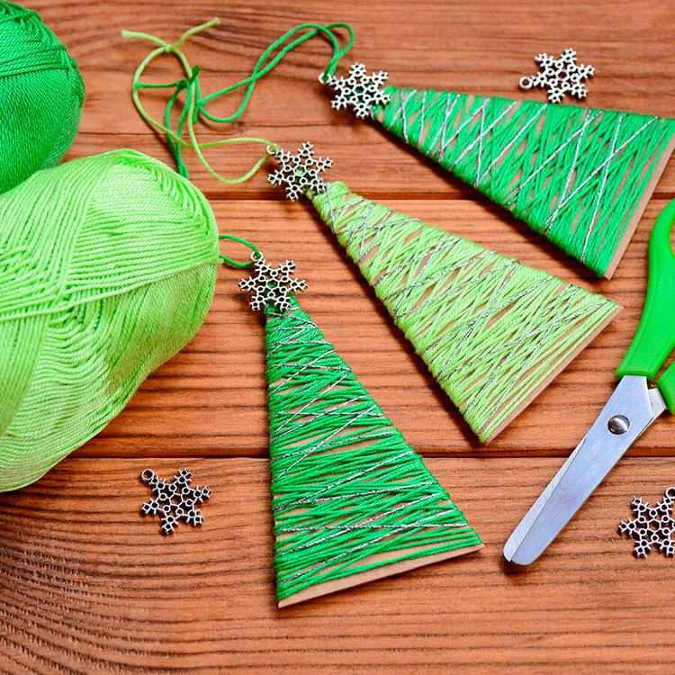 holiday activities Christmas crafts ideas cardboard trees