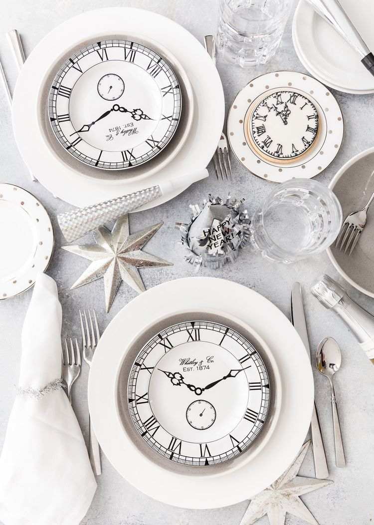 spectacular new years eve table ideas clock theme