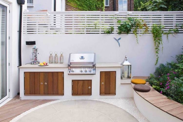 How to choose a modern gas grill for your patio kitchen