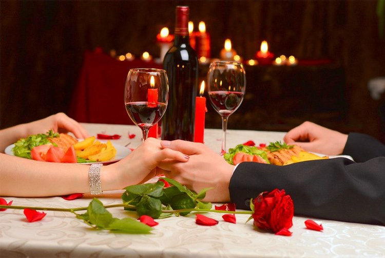 romantic dinner for Valentines day at home