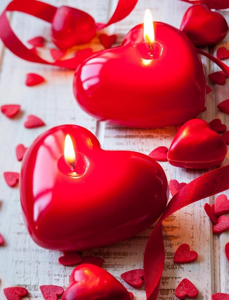 valentines day home decor ideas heart shaped red candles
