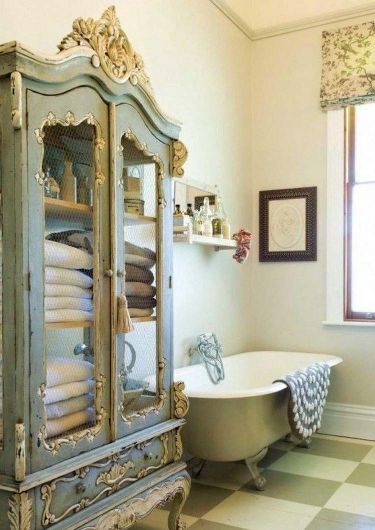 Shabby chic elements in bathroom Provence style decor ideas
