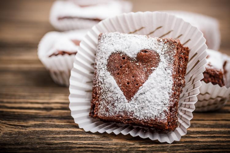 chocolate brownie bites recipe DIY February 14 gift ideas