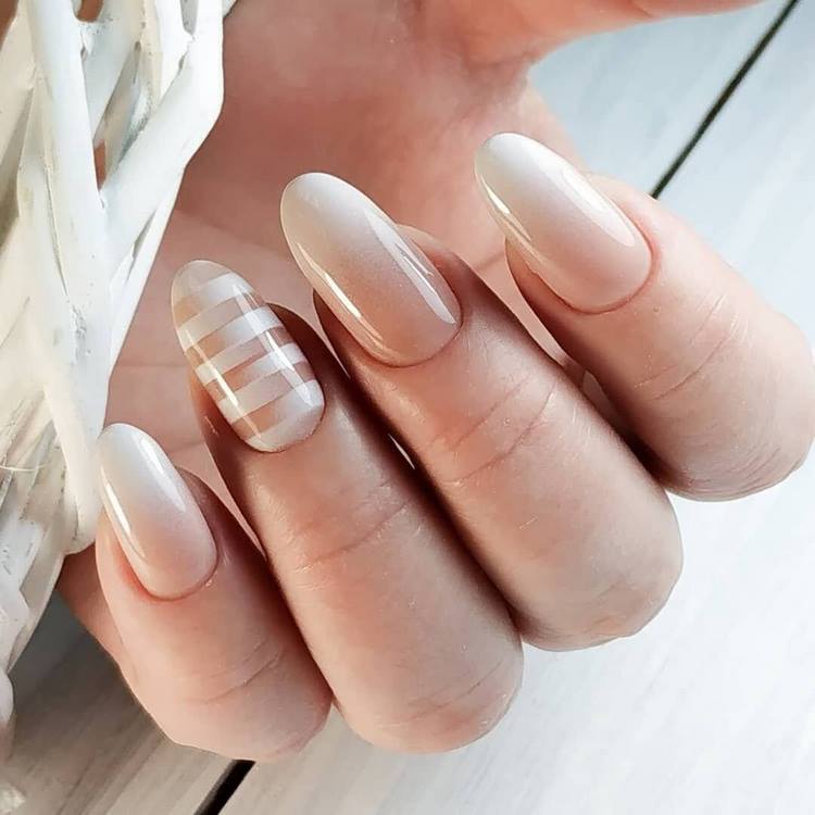 gradient milky nail art