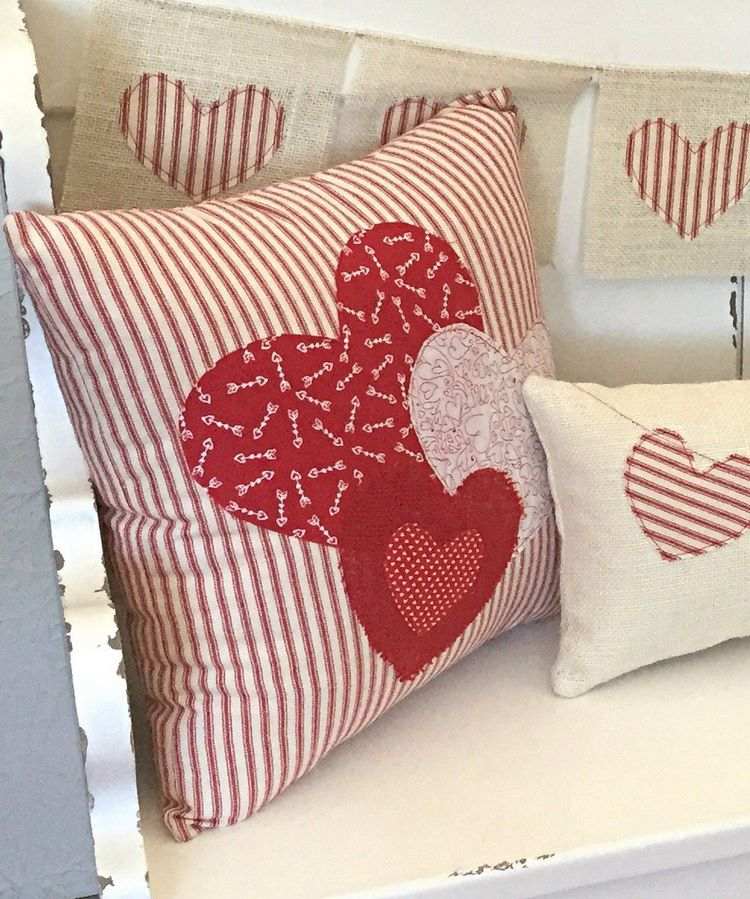 how to make Valentines day pillows ideas