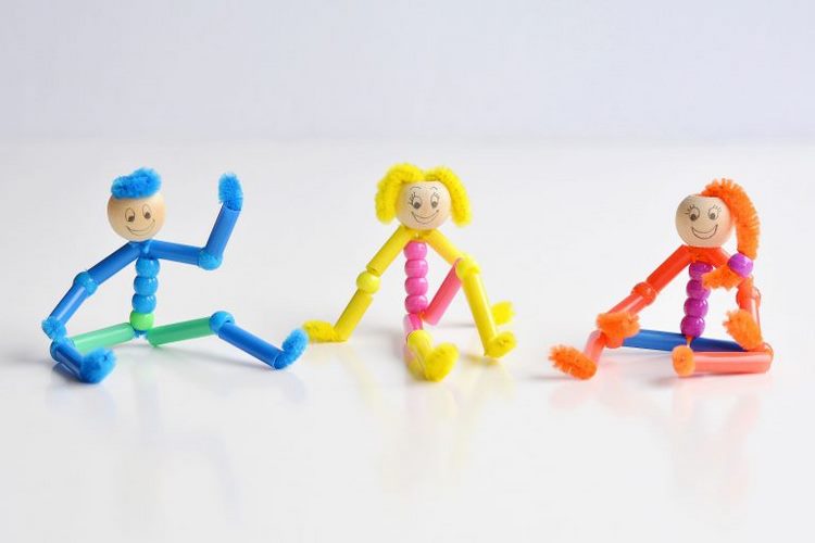 what can you do with pipe cleaners easy craft ideas for kids