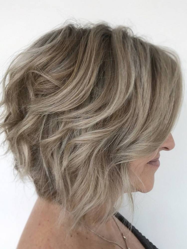 Bob hairstyle with blond and brown strands