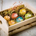 DIY-Colorful-Easter-Eggshell-Candles