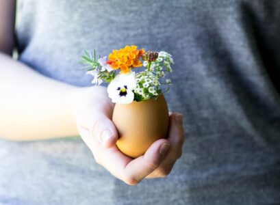 DIY-Easter-Eggshell-Planters-and-Vases-Ideas-Festive-Home-Decorating-Ideas