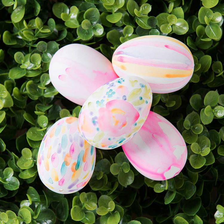 Easter egg decorating ideas watercolors pastel shades