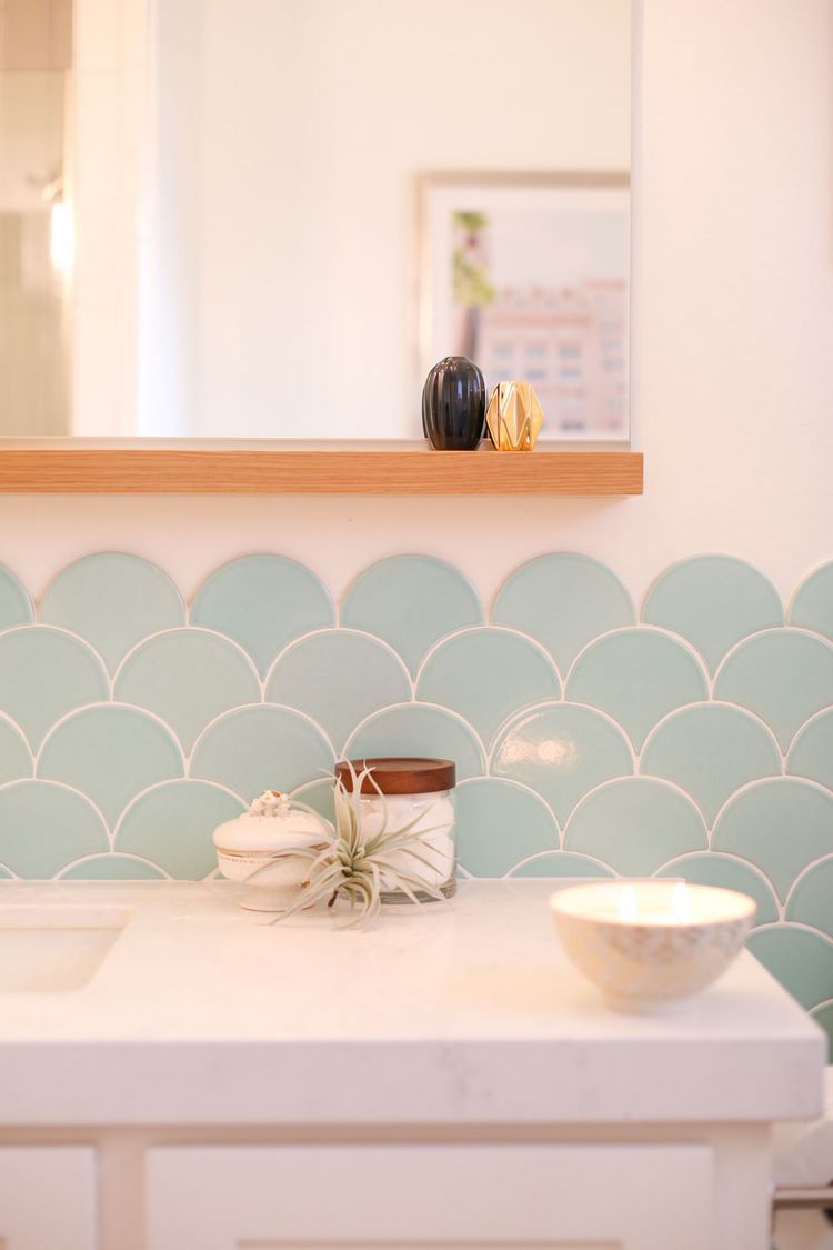 bathroom wall decor ideas tiles with irregular edge