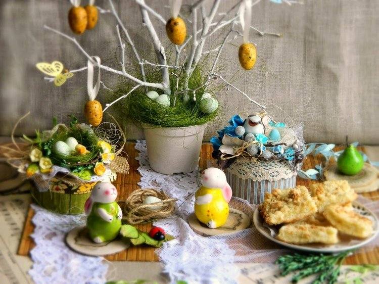 beautiful easter table decor ideas DIY tree colored eggs bunnies