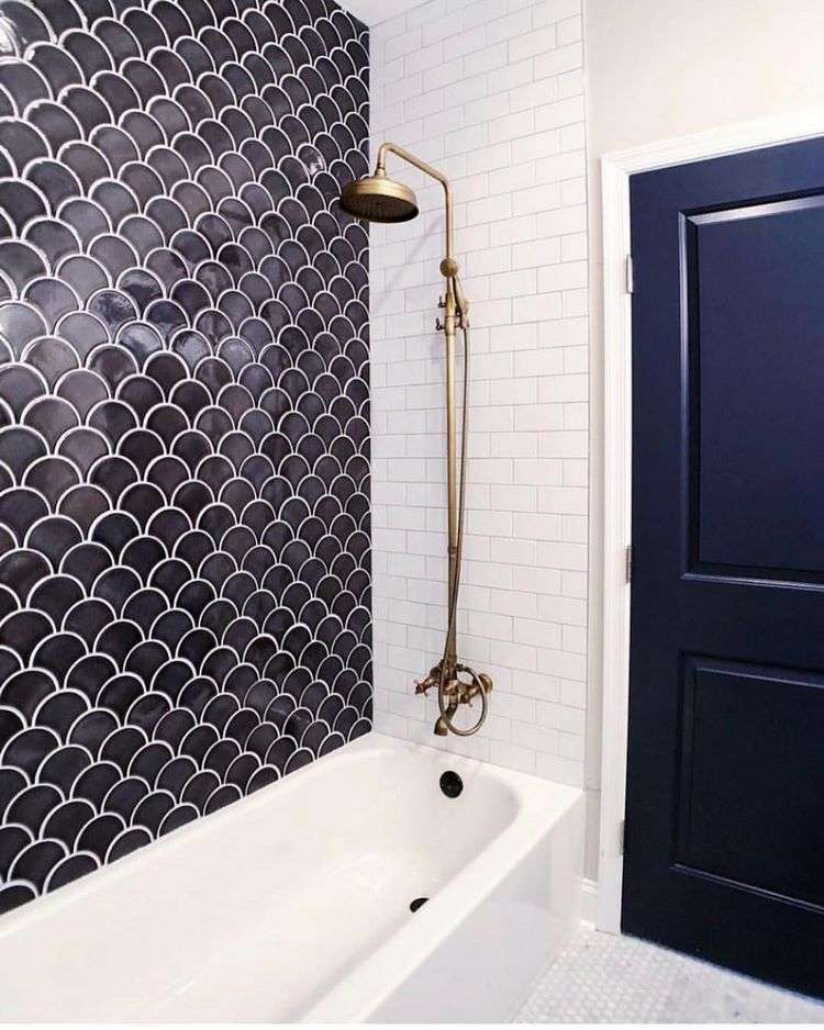 blue and white bathroom design fish scale tile accent wall