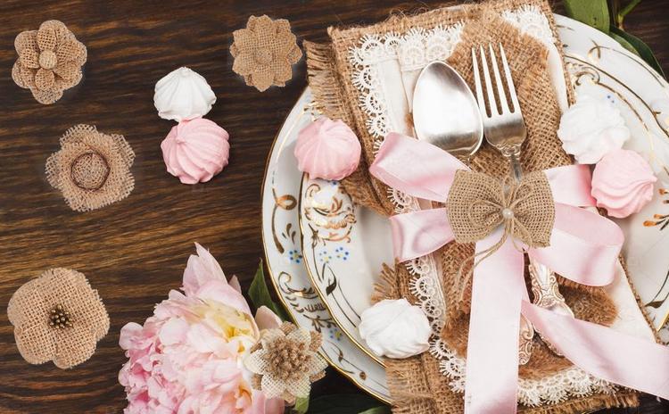 burlap and ribbons Easter napkins ideas table decorating tips