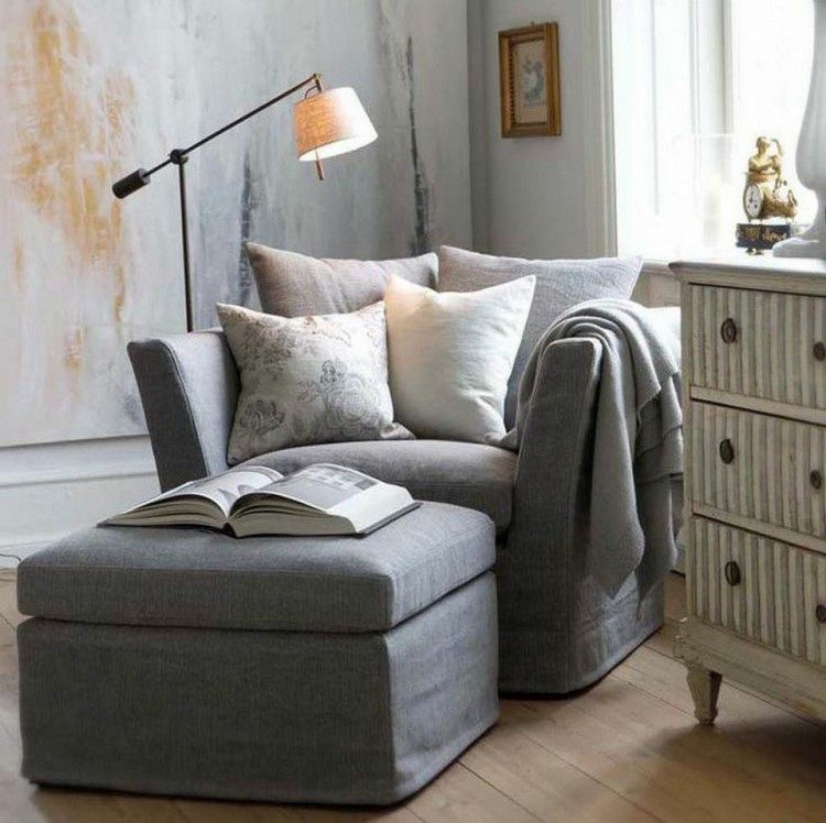 choose comfortable furniture for your reading corner