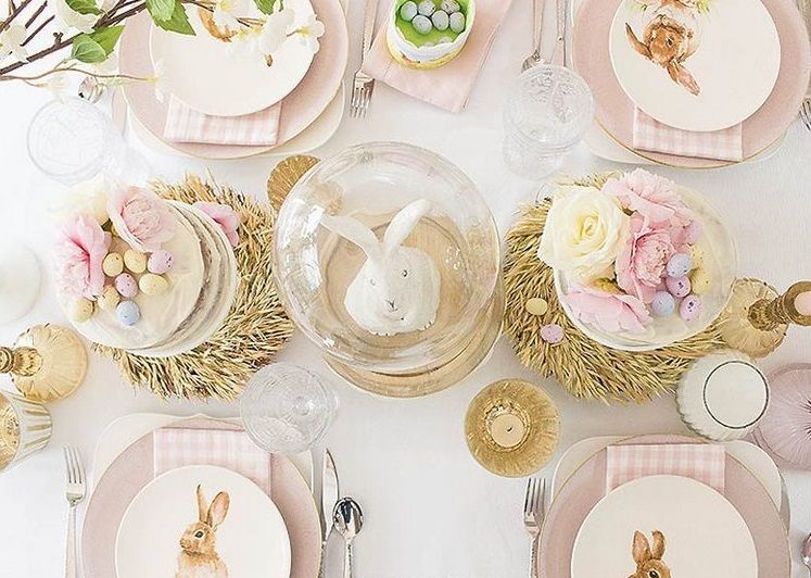 easter table decor in pastel colors bunny centerpiece