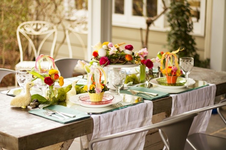 how to decorate the Easter table inspiring ideas