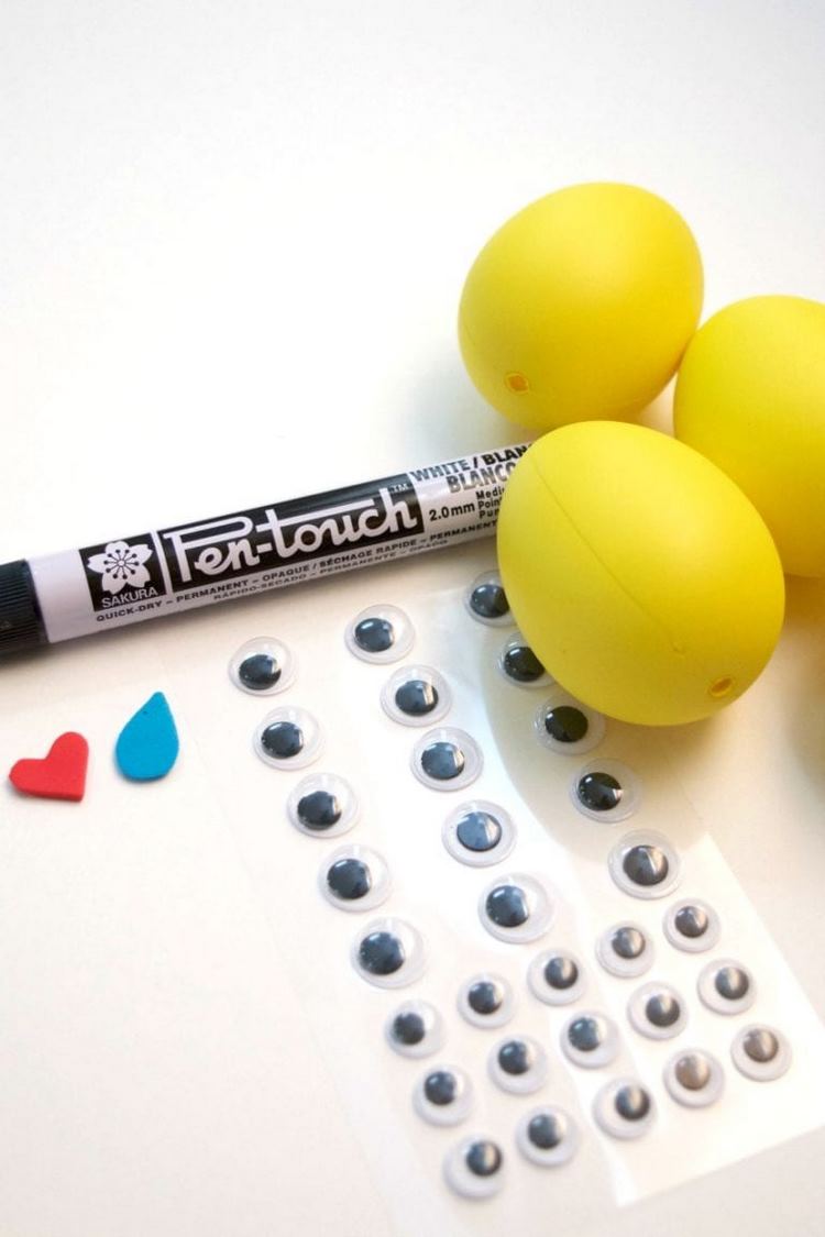 how to make emoji eggs with googly eyes