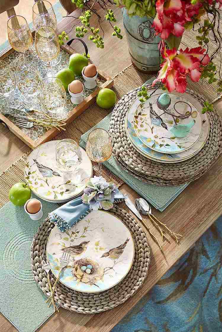 stylish easter table napkins decorated with flowers