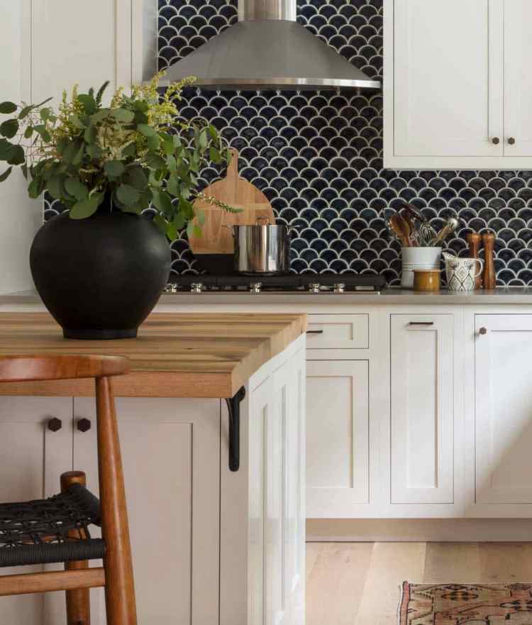 white cabinets black backsplash kitchen decor ideas