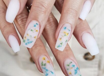 Milk-Bath-Nails-The-Latest-Summer-Nail-Trend-That-You-Must-Try