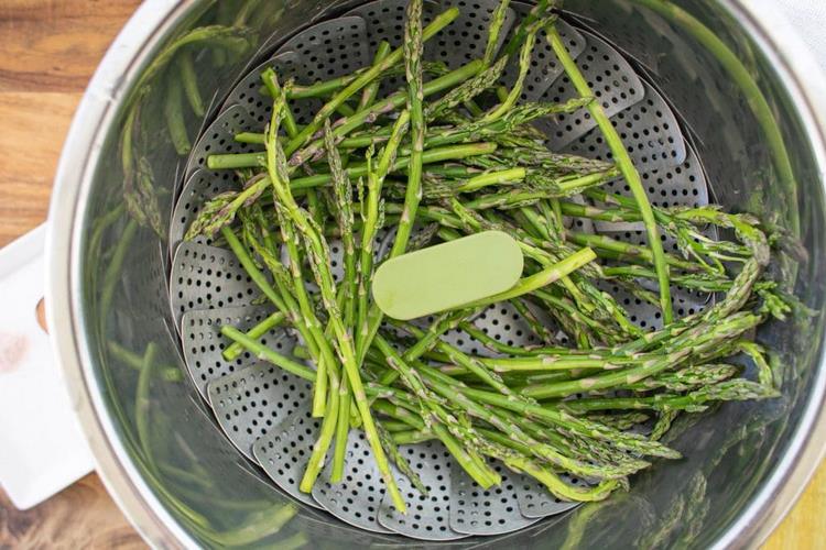 How to steam asparagus