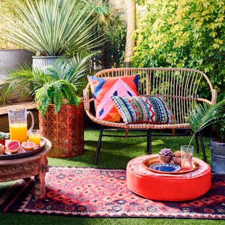 garden decor ideas boho style rug furniture textile