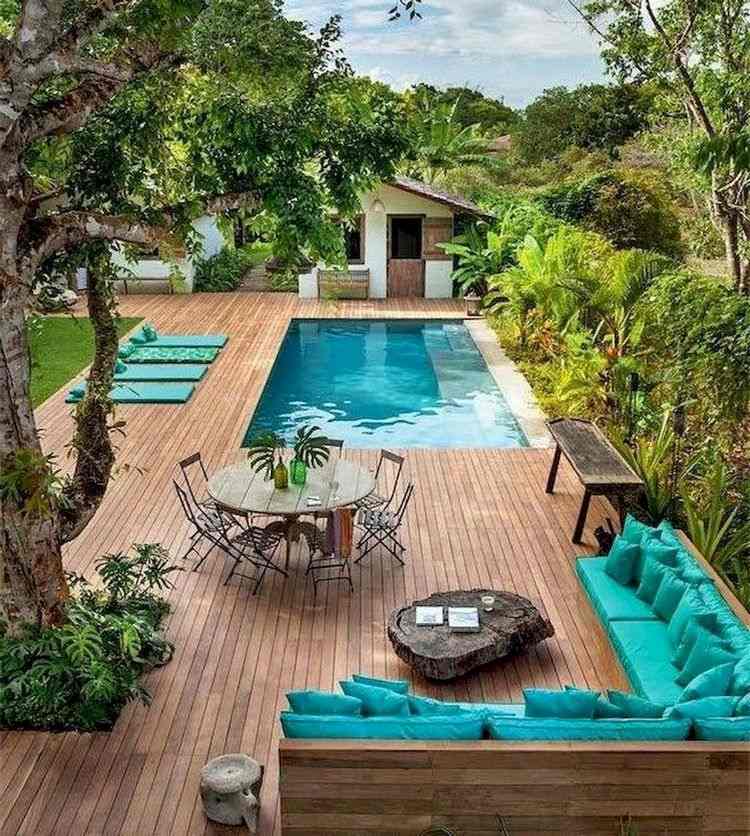 modern-backyard-poolside-landscape-deck-lounge-and-dining-furniture