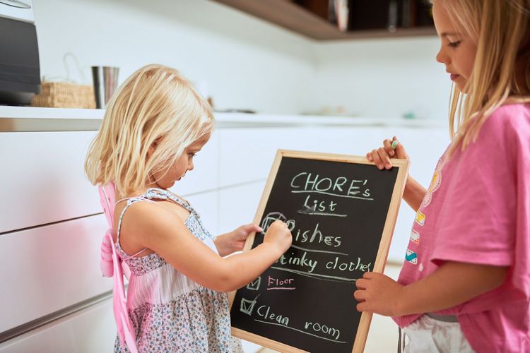 How to Involve kids in house chores make a chart