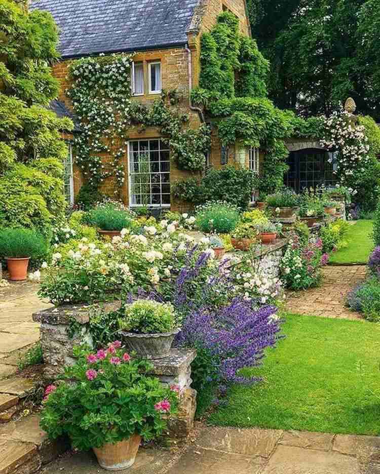 Provence garden design ideas French country backyard
