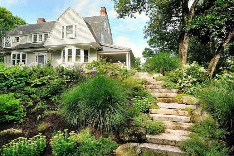Trees and shrubs for a Cape Cod garden