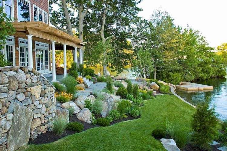 What are the main features of Cape Cod style landscaping