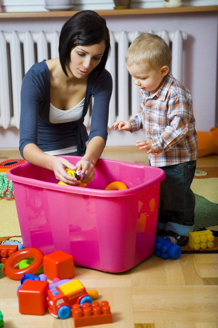 break down big tasks into small ones when cleaning with children 