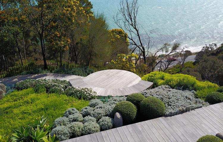 coastal garden design plants decor tips