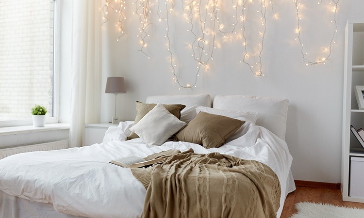 fairy lights easy bedroom decor ideas