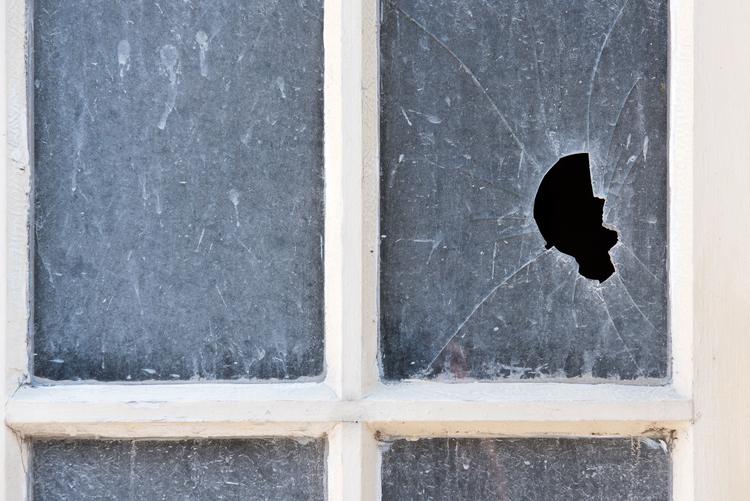 replace broken pane of glass in an old window