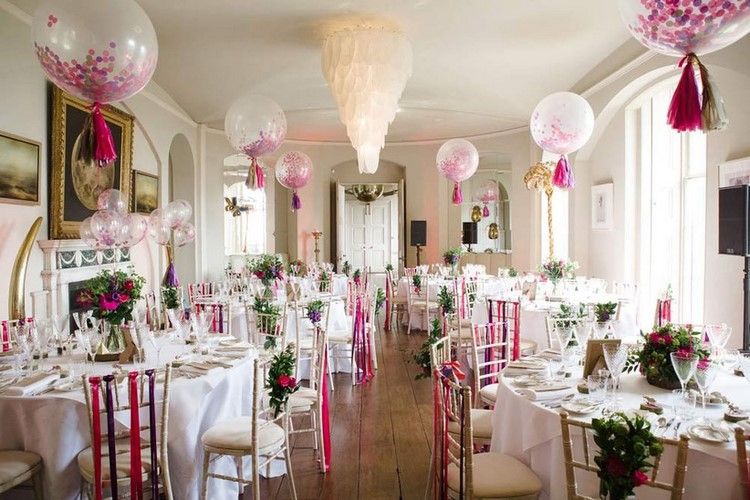 Bubblegum Balloons wedding table centerpiece ideas