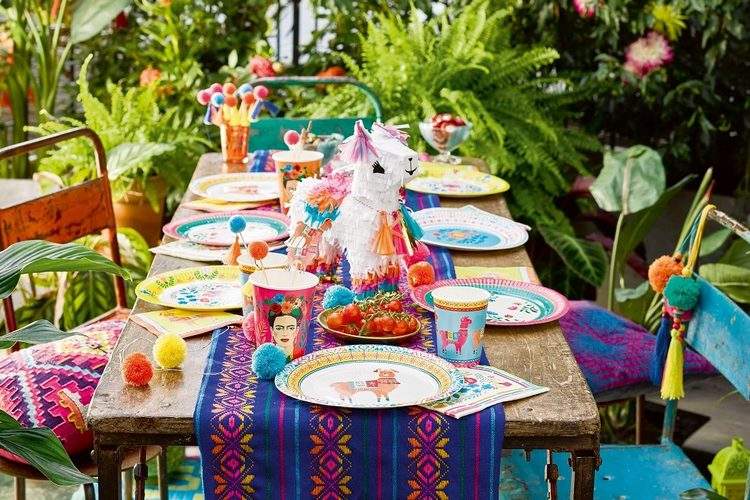 Mexican party outdoor dining table decor ideas
