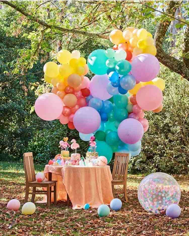 awesome balloons decorations for backyard party