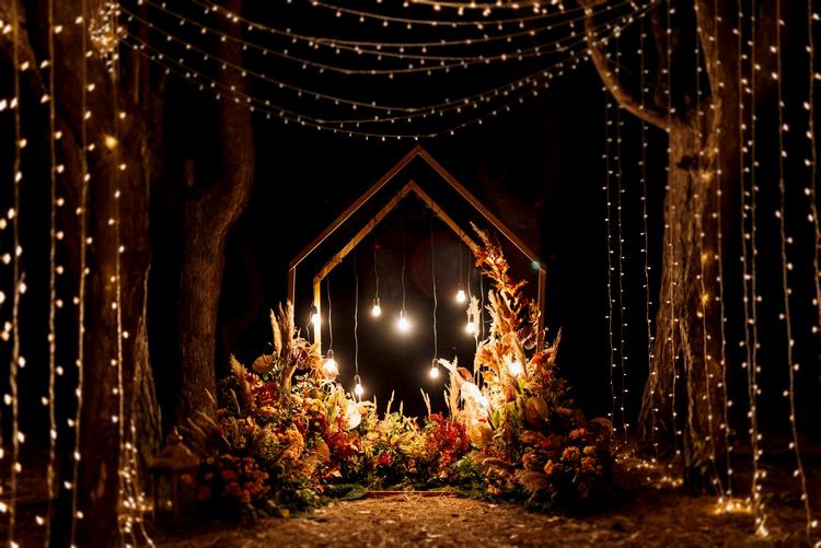 beautiful wedding ceremony area decorated with dried flowers