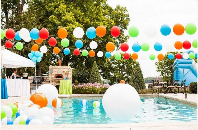 easy pool party decorating ideas with balloons