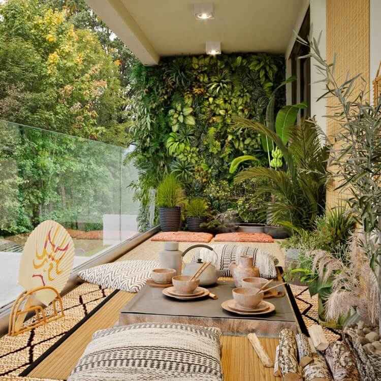 green walls provide privacy on the balcony