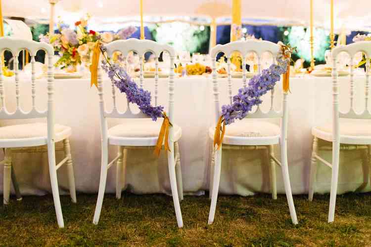 how to decorate wedding chairs