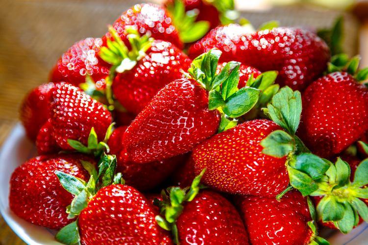 12 No Bake Strawberry Dessert Ideas
